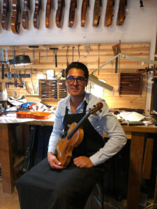 Luthier Paris 75006